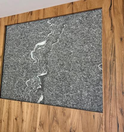 zimmer-steinwand