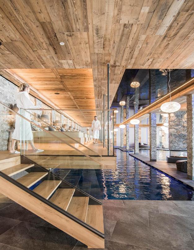 plunhof-acqua-minera-schwimmbad-innen-5491