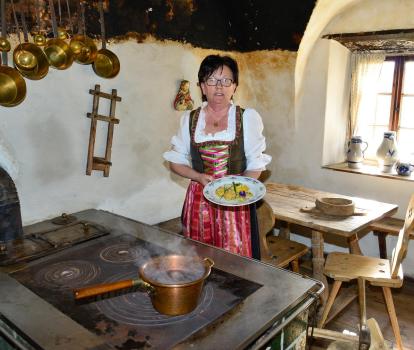 plunhof-mutter-paula-im-toetschhof-4
