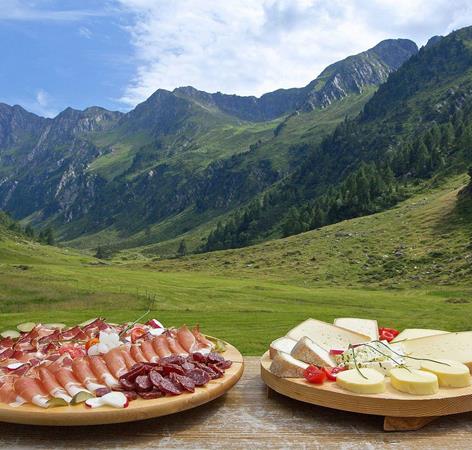 kaese-und-speck-alm