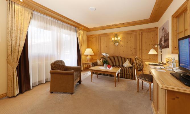 plunhof-tobias-suite-6
