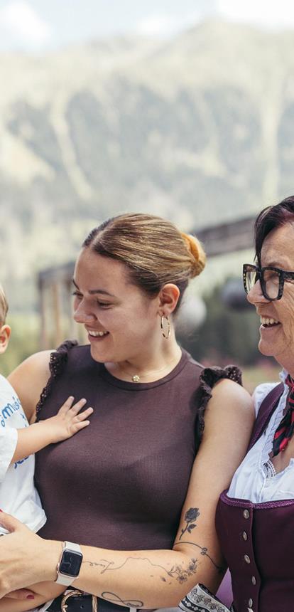 Sommer 2026 Paula mit Maria und Nachwuchs