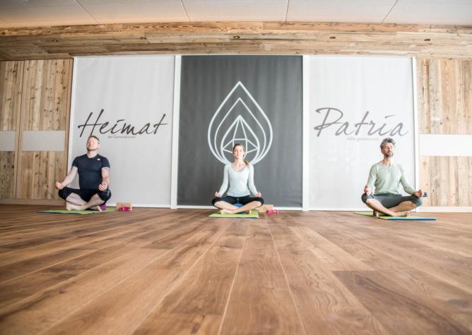 plunhof-fitnessraum-yoga-4741