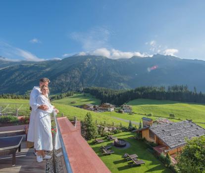 plunhof-acqua-minera-aussen-sommer-5754