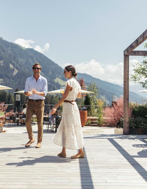 terrasse-bar-sommer-2026-paar-4